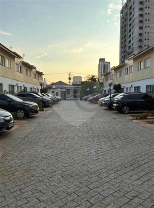 SOBRADO À VENDA NA VILA MARIA | 3 DORMITÓRIOS | SUÍTE COM CLOSET | 2 VAGAS