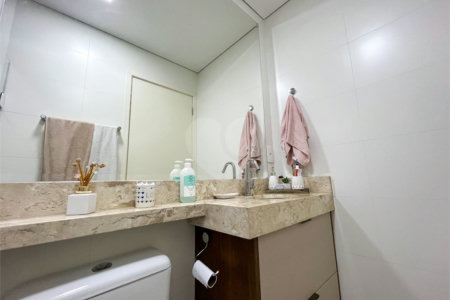 Apartamento à venda no condomínio Parque dos Manacás