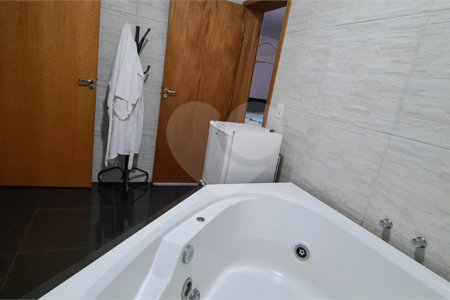 Casa térrea no Condomínio Jardim Botânico , localizado na cidade Bady Bassit/SP .
