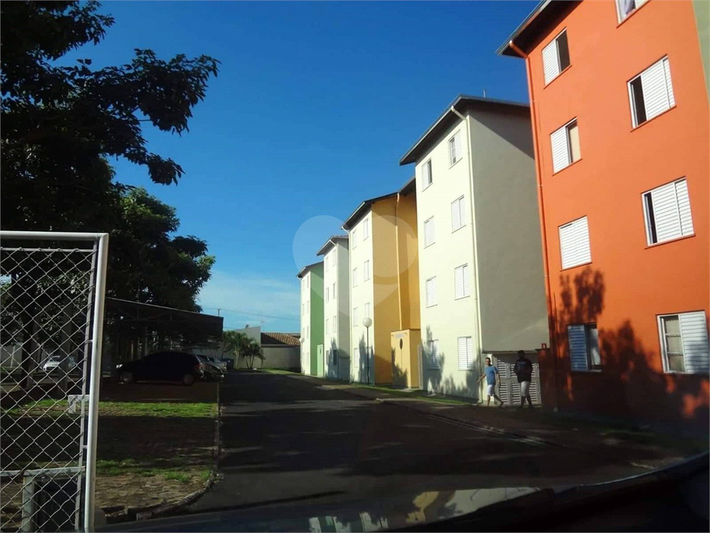 Apartamento no Condomínio Residencial Ipê I .