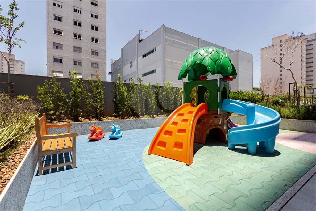 Apartamento à venda, 160m², 4 dormitórios, sendo 3 suítes, 2 vagas de garagem!