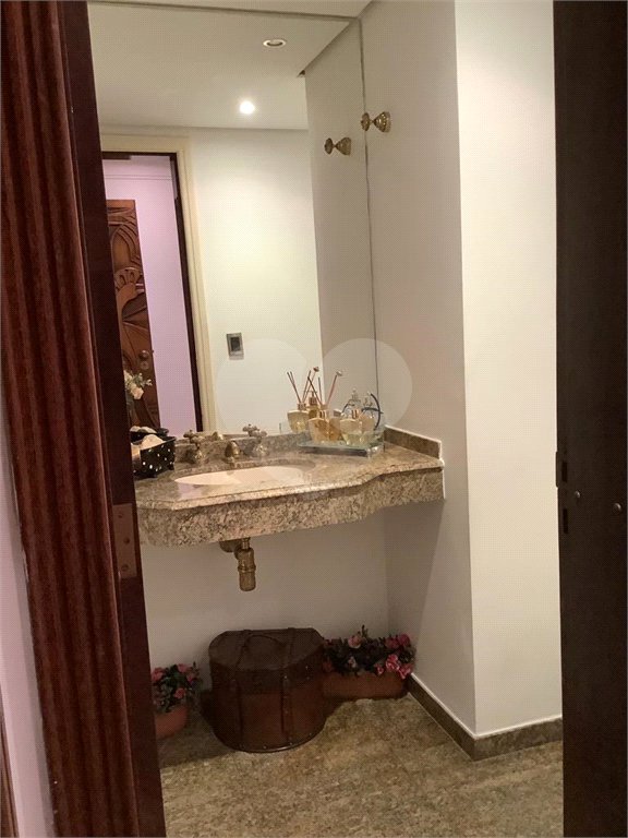 Apartamento na Mooca com 244 metros