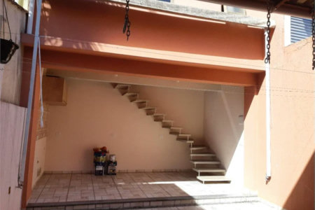 Sobrado à venda com 3 quartos, sendo 1 suíte, no Condomínio Jardim Olympia próximo ao Shopping Raposo