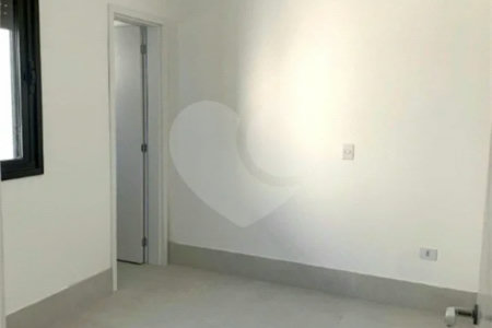 Sobrado novo , com 230m² , 3 suítes , 4 vagas de garagem , à venda no Jardim Bela Vista , em Santo André.