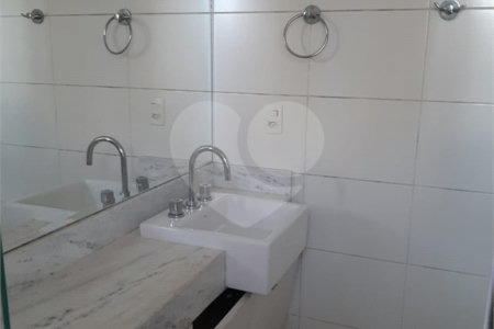 Vende-se Apartamento no Ipiranga — 3 dormitórios e 2 vagas
