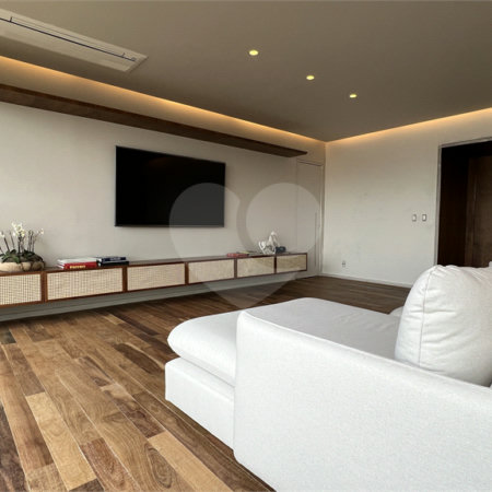 Apartamento de Alto Padrão próximo à Praça Pereira Coutinho