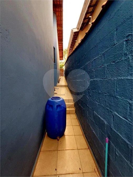 Casa à venda em Atibaia com 5 dormitórios (1 suíte), piscina e área gourmet, 2 vagas garagem, avalia permuta e financiamento