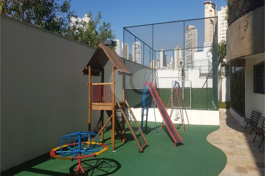 Apartamento á venda 4 dormitórios 1 suíte 2 vagas Rua Voluntários da Pátria em Santana, São Paulo/SP