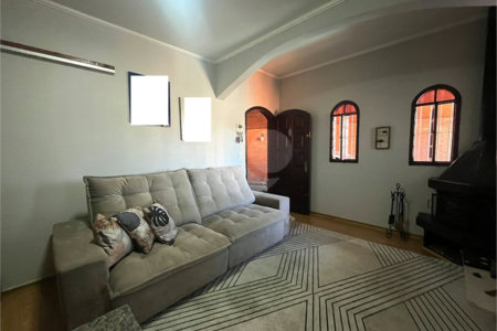 Casa com piscina disponivel para venda com 250m² - Jardim Paris / SP