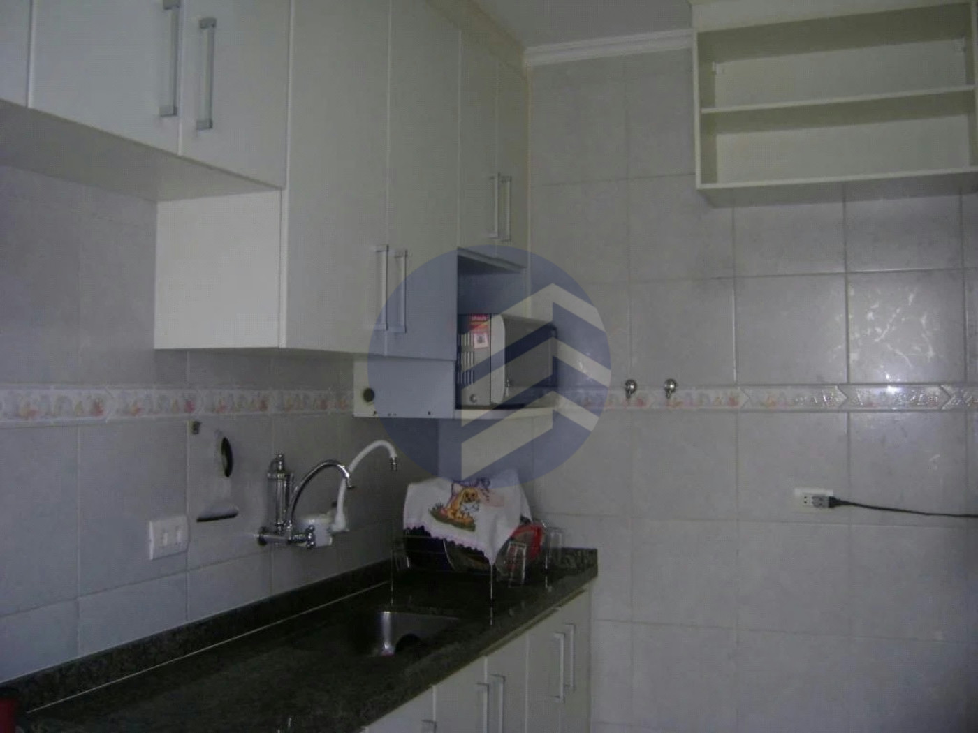 Casa à venda com 3 quartos, sendo 1 suíte, no condomínio Res Green Ville, São Paulo - SP