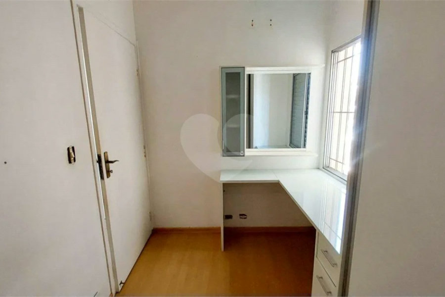 Apartamento de 03 dormitórios. Agende uma visita.