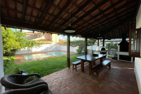 CASA CONDOMINIO DAMHA II
