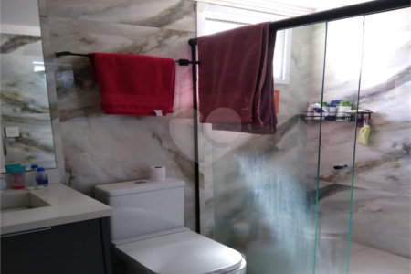 Apto com varanda gourmet no Belém Brás