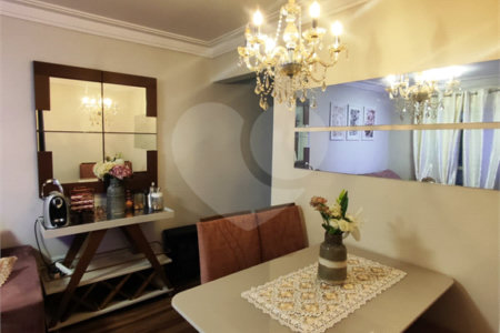 Apartamento com 49m², 2 quartos, 1 garagem, à venda em Itaquera