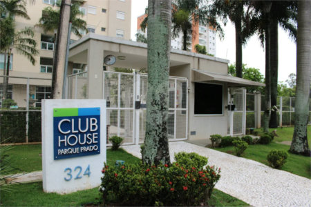 Apartamento de 3 Suítes com Vista Definitiva e Sol da Manhã no Condomínio Club House - Parque do Prado