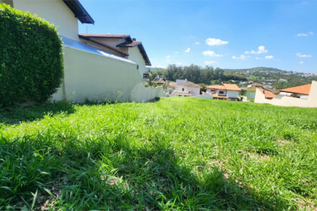 Terreno à venda no Condomínio Villaggio Capriccio – Louveira 700 m² excelente topografia