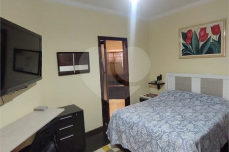 Casa com 300m² , 4 dormitórios , sendo 2 suítes , 5 vagas , à venda no bairro Curuçá , em Santo André.