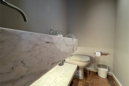 Apartamento de Alto Padrão próximo à Praça Pereira Coutinho