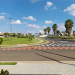 Belíssima Casa à Venda no Condomínio Damha IV