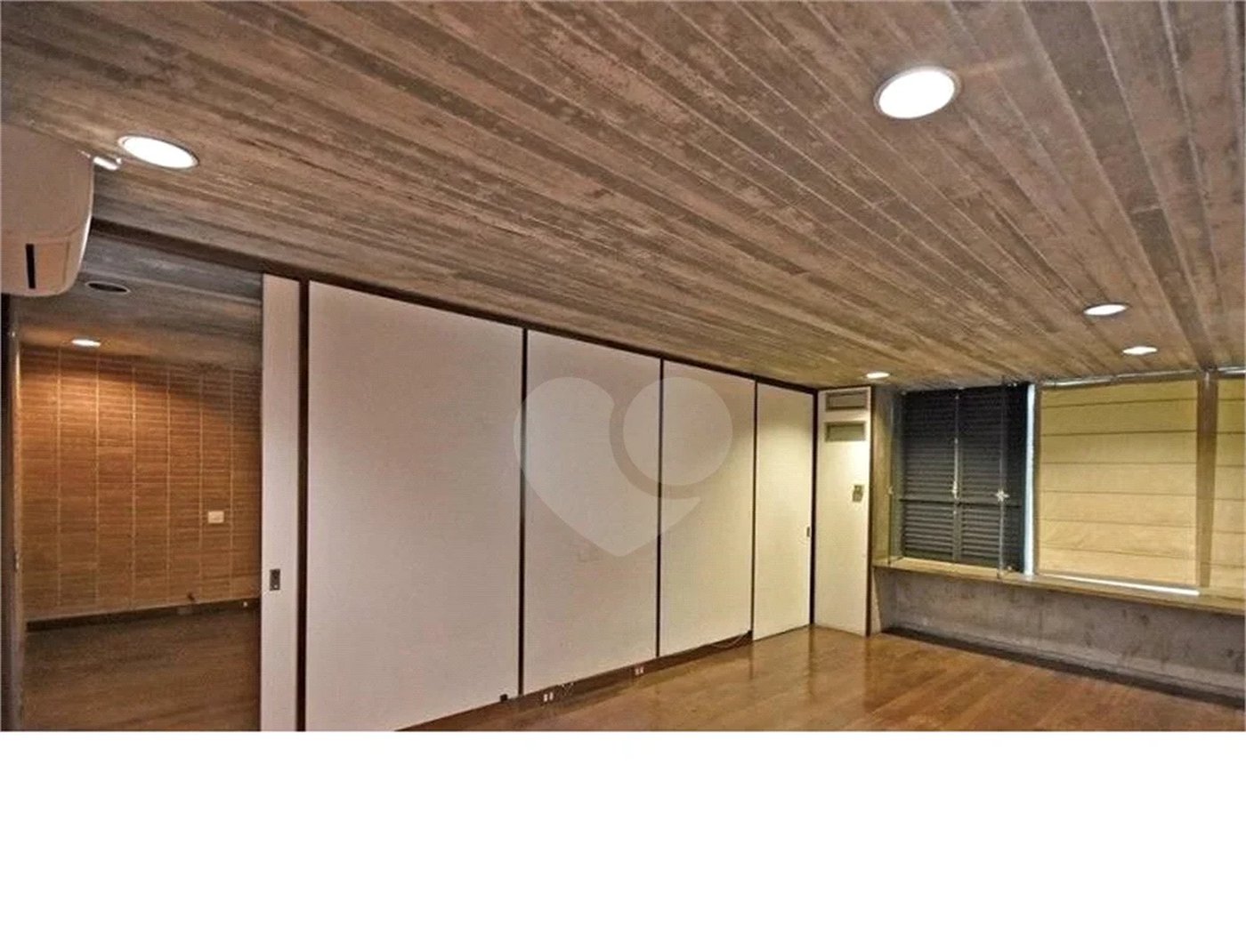 Casa com 976 m² e terreno de 3.100 m², à venda por R$ 16.000.000,00