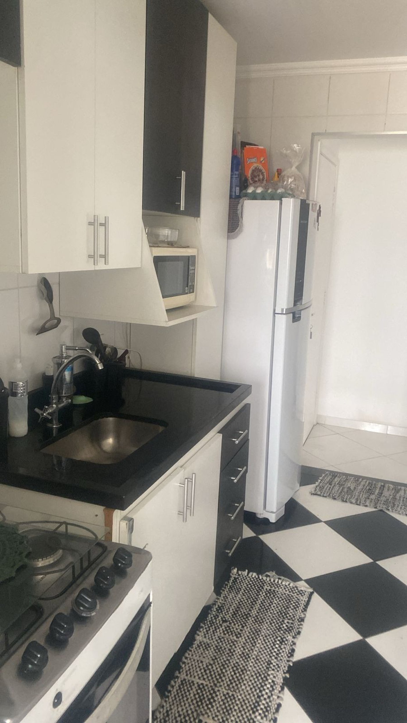 Apartamento aconchegante com 2 dormitórios, sendo 1 suíte, ao lado do Shopping Raposo!