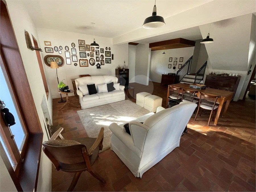 CASA CONDOMINIO DAMHA II