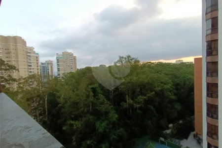 Apartamento á venda 3 dormitórios Vila Andrade, São Paulo - SP