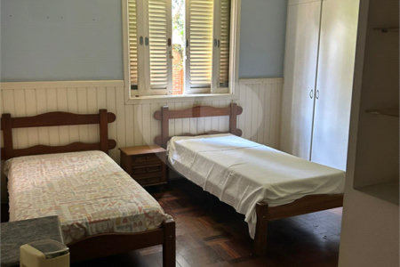 Casa à venda com 3 quartos, sendo 1 suíte, em Interlagos, São Paulo, SP