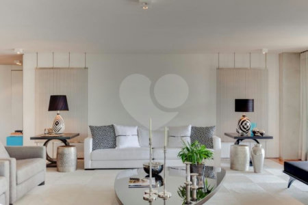 Apartamento reformado de 511m2 à venda com 4 suítes e 3 vagas no Morumbi
