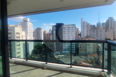 Apartamento à venda com 4 quartos, sendo 3 suítes, em Aclimação, São Paulo, SP