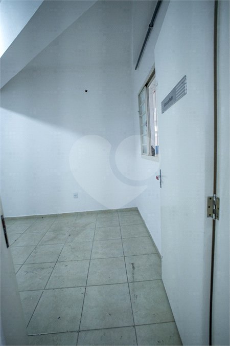 Lindo Salão Comercial para locação com 924m2 no Centro de Atibaia