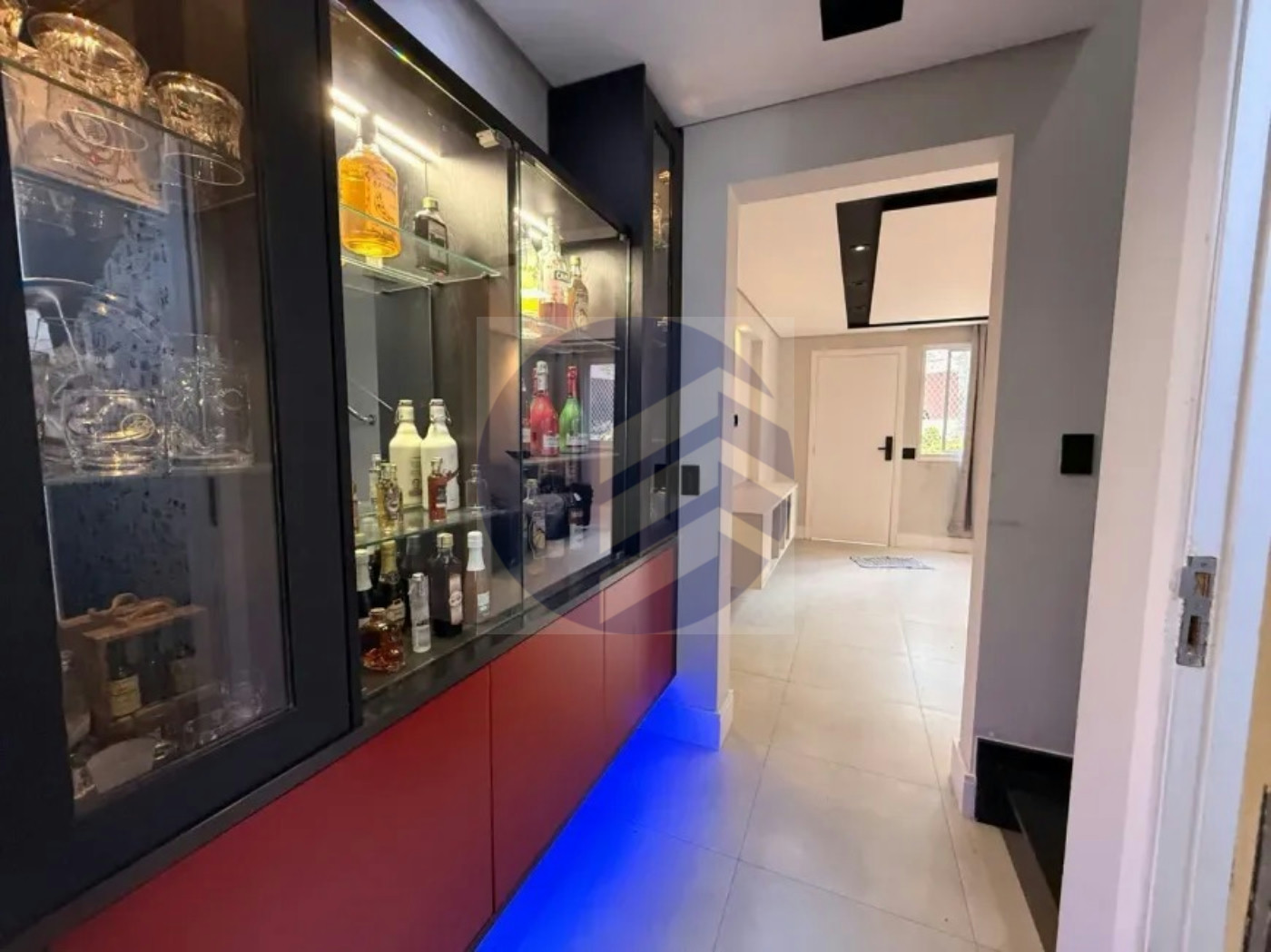 Casa à venda com 2 quartos, sendo 2 suítes, no condomínio Vilas V, São Paulo - SP