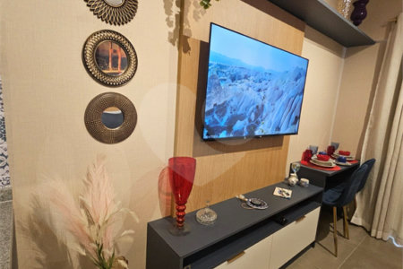 Apartamento Mobiliado a Venda no Campo Belo