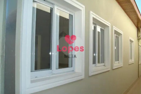 CASA A VENDA COM 300M², 3 DORMITORIOS, 4 BANHEIROS, 2 VAGAS - FLORADAS DO PARATEY - SÃO JOSÉ DOS CAM