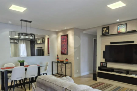 Apartamento reformado de 92 m² no Baeta Neves, com 2 dormitórios, 1 suíte, sala ampliada, área gourmet, 2 vagas, planejados e lazer completo.