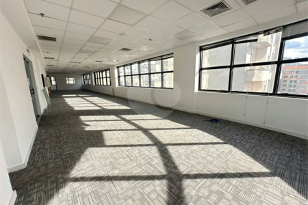 Conjunto comercial à Venda ou Locação na República com 376,56 m² de área útil 10 vagas