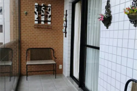 Apartamento à venda com 4 quartos, sendo 1 suíte,  em Cidade São Francisco, São Paulo, SP
