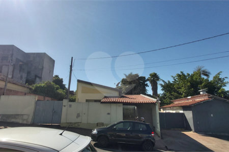 Casa térrea no Centro