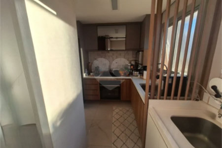 Apartamento totalmente mobiliado com 2 dormitórios, 1 vaga