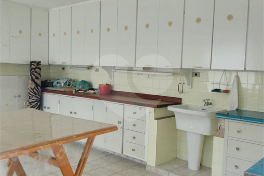 Sobrado Sofisticado de 335 m² no Coração do Jardim França