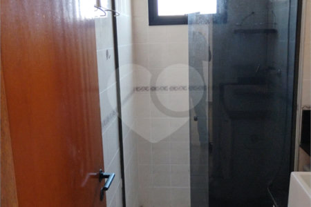 Vende-se apartamento na Vila Mascote
