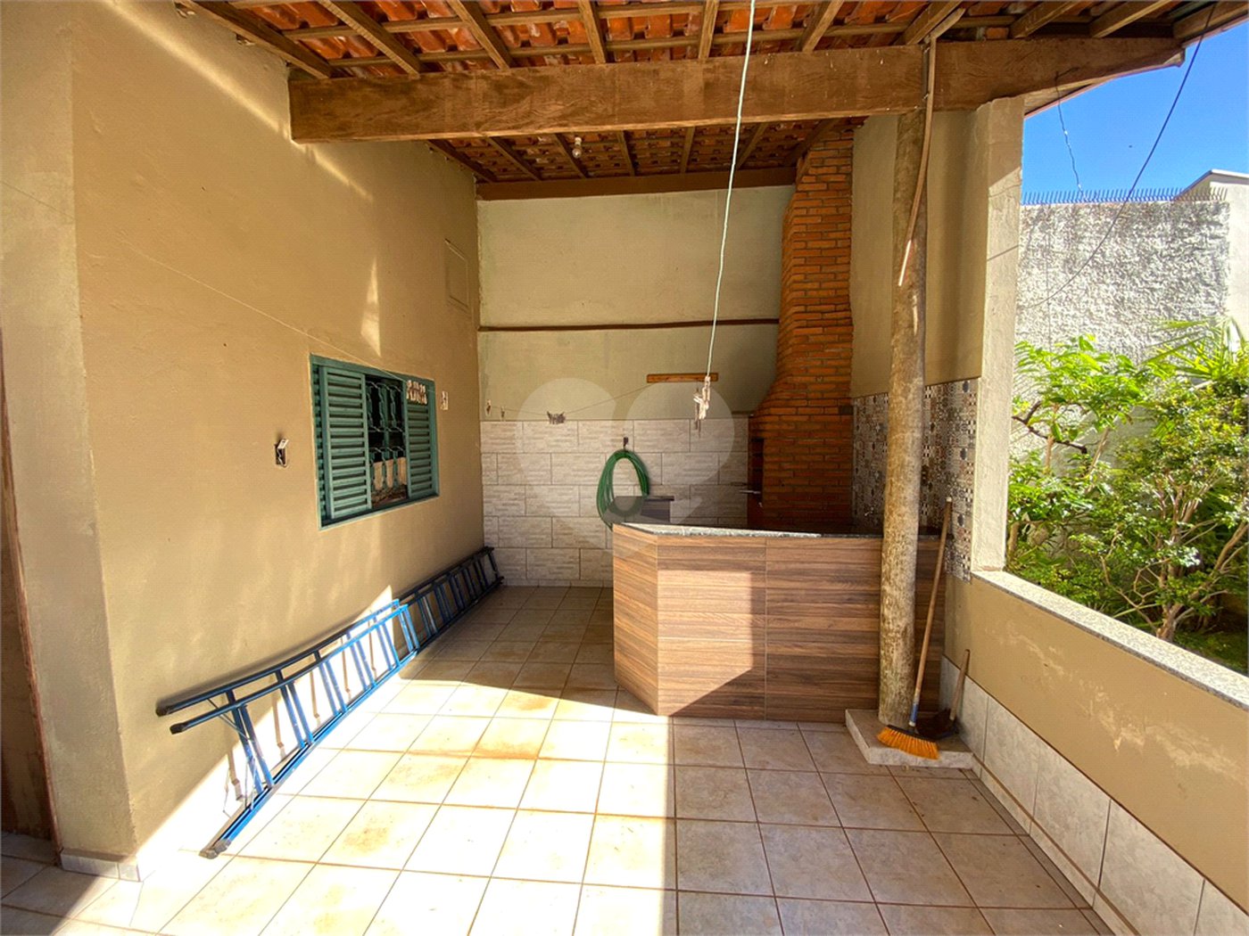 Casa/sobrado para venda com piscina no Santa Felícia Jardim