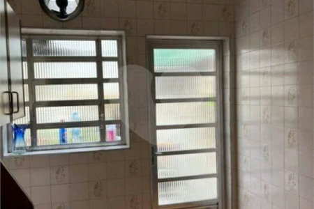 Sobrado à venda com 66m² - Belém
