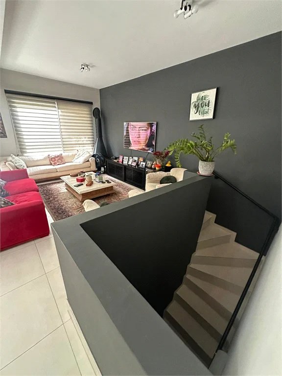 Casa à venda com 3 quartos, sendo 2 suítes, no condomínio Townhouse Village Morumbi, São Paulo - SP