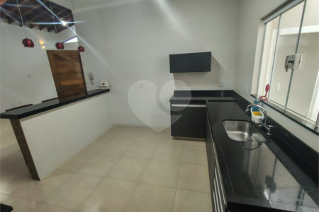 Casa à venda com 3 quartos, sendo 1 suíte,  no condomínio Bosque São Carlos, São Carlos - SP