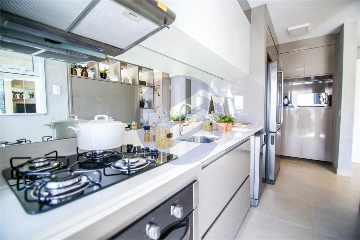 Apartamento à venda com 2 quartos, sendo 1 suíte, em Jardim Sul, São Paulo - SP