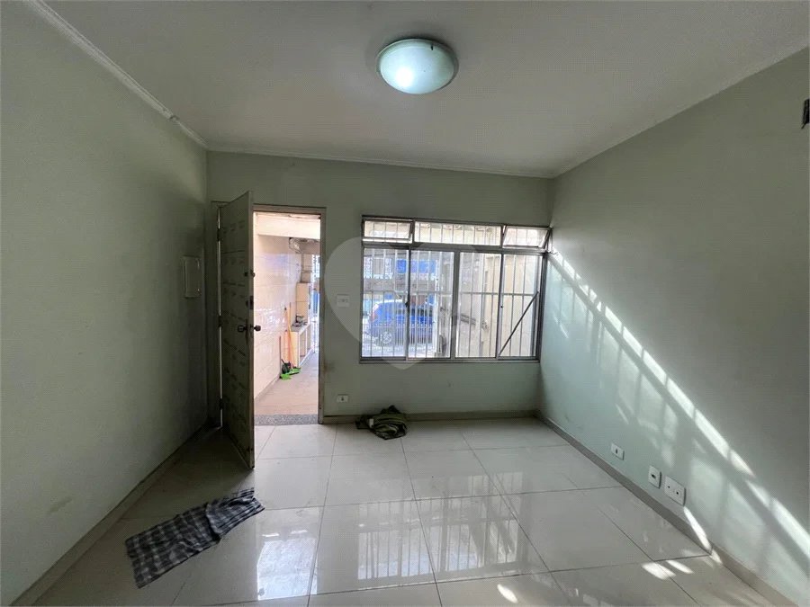 Casa 2 dormitórios na Vila Santa Catarina