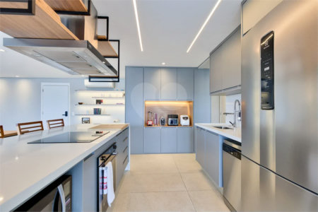 Apartamento à venda com 2 suítes em Santo Amaro, São Paulo, SP