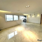 Apartamento com 138m², 3 dormitórios, sendo 3 suítes, 2 vagas de garagem, à venda na Vila Valparaiso em Santo André.