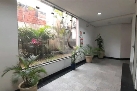 **SALA COMERCIAL DE 80 M² NO BAETA NEVES | EXCELENTE CUSTO-BENEFÍCIO E LOCALIZAÇÃO ESTRATÉGICA**